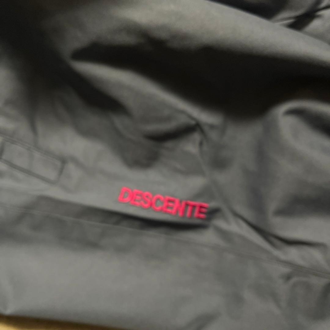 DESCENTEピンク フリル付きスキーウェアセット