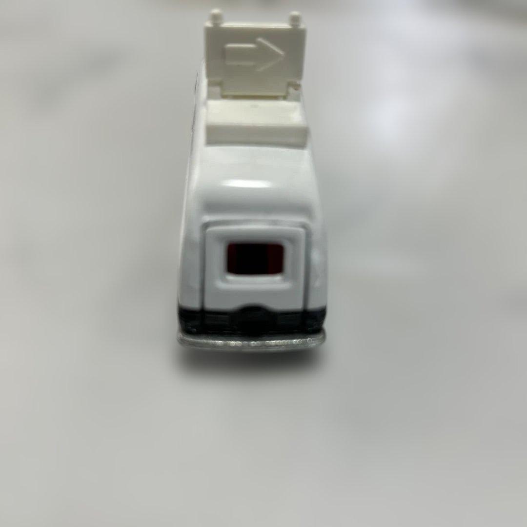 トミカ　ホビープロダクツ　ニッサン キャラバン　宮崎県警察学校　パトロールカー