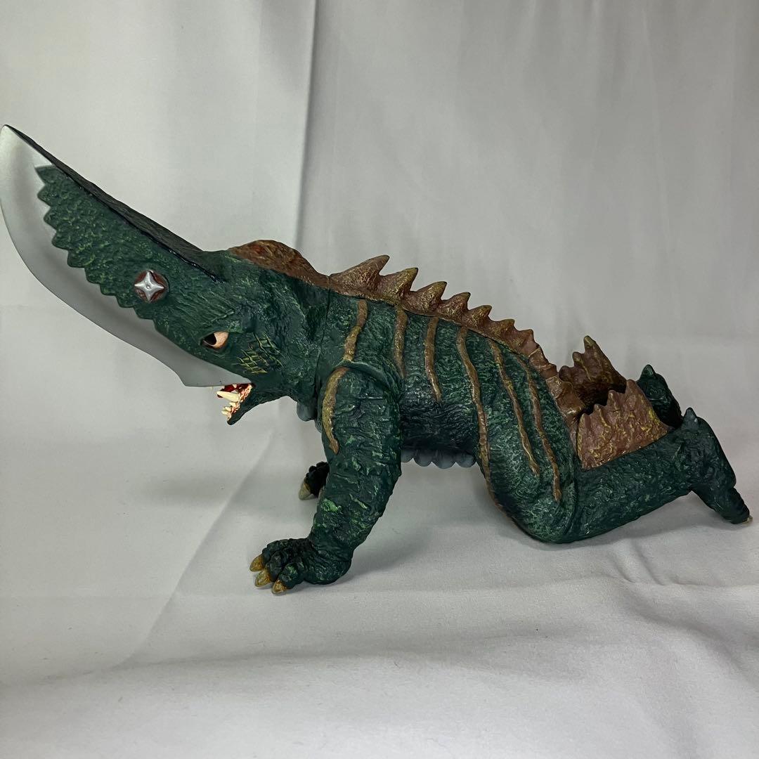 大悪獣ギロン　ロケットプロ　メガフィギュアシリーズ　ガメラ　ソフビ