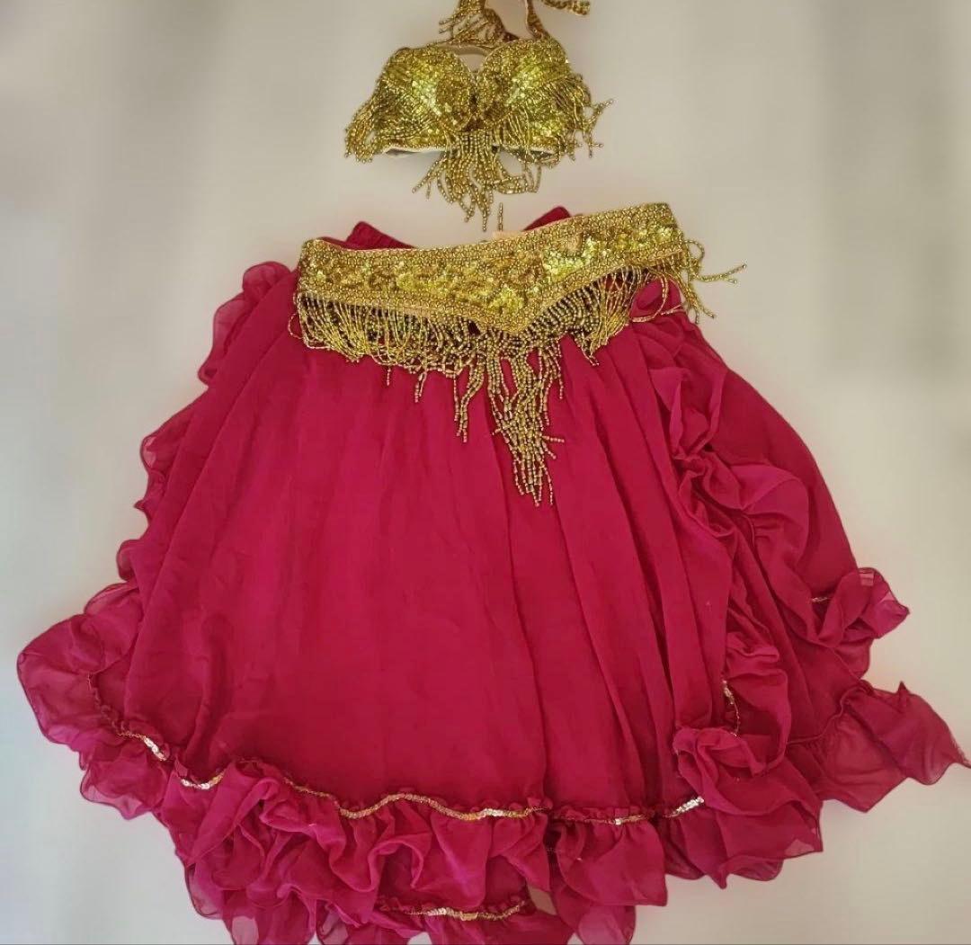 ベリーダンス衣装 オリエンタル衣装ゴールドブラ＆ベルト＆スカート＆チョーカー４点