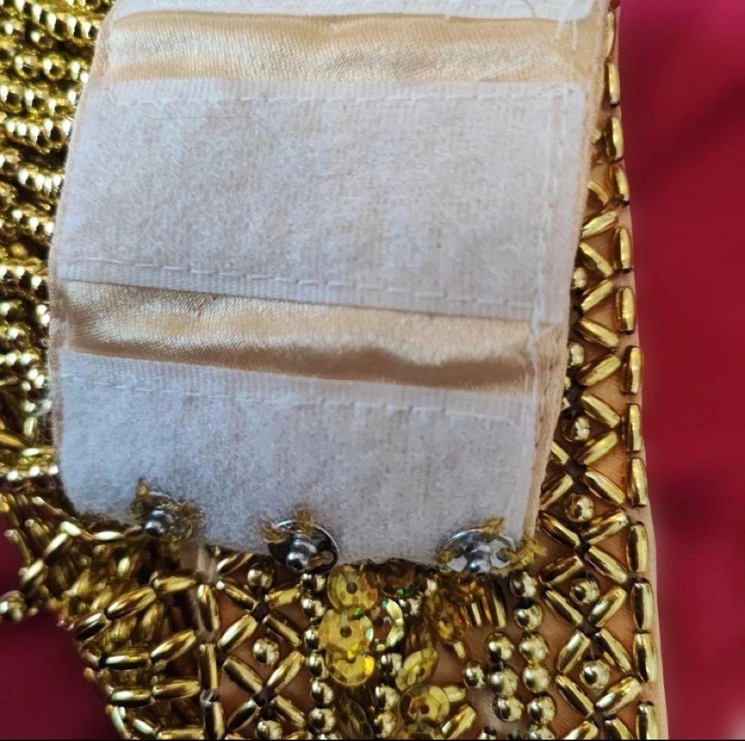 ベリーダンス衣装 オリエンタル衣装ゴールドブラ＆ベルト＆スカート＆チョーカー４点