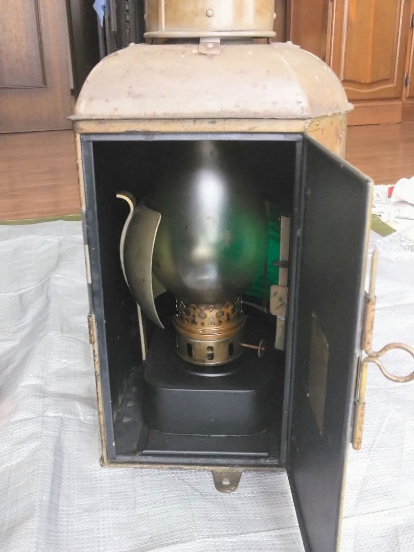 アンティーク、船舶用石油ランプ （防衛庁備品）