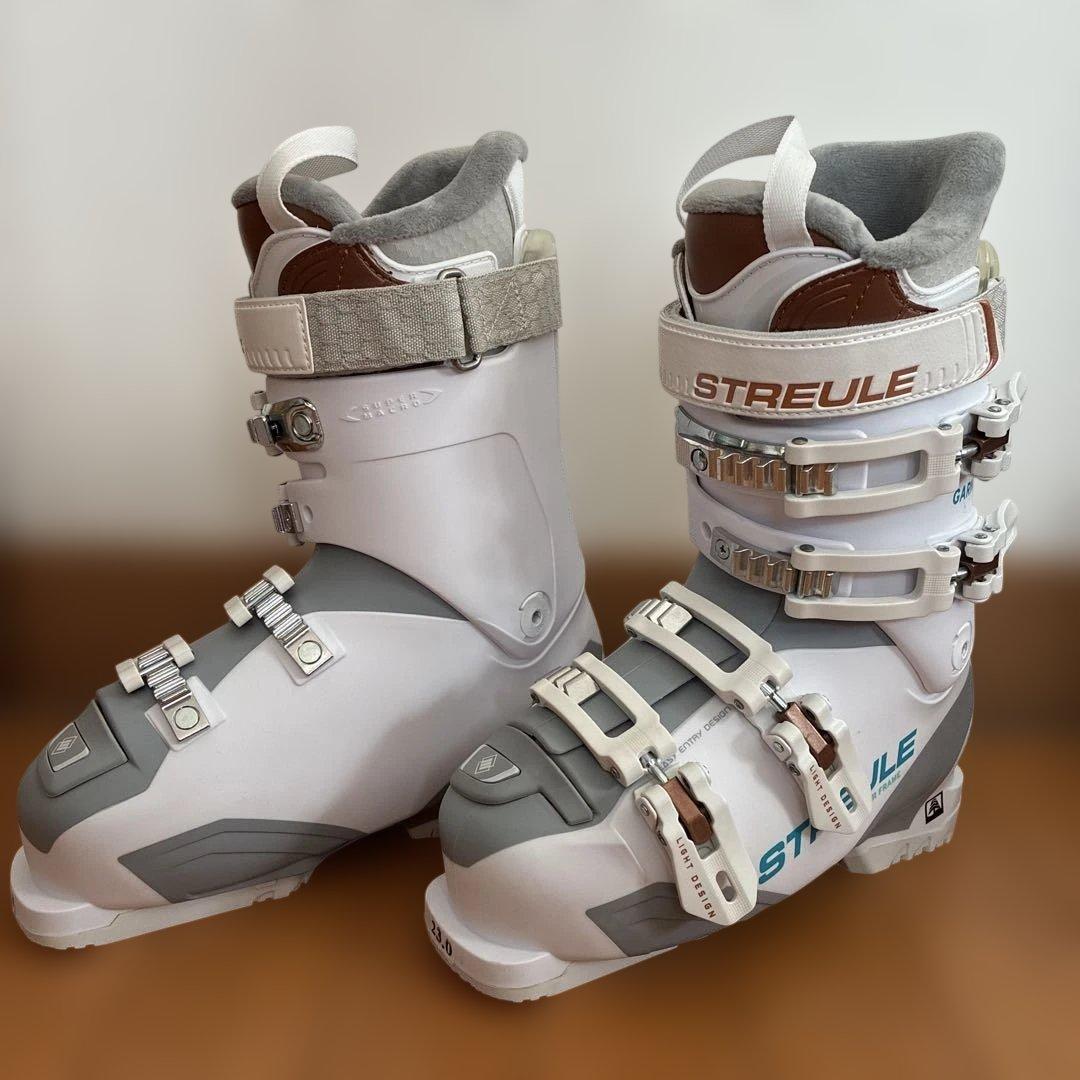 新品 シュトロイレ スキーブーツ STREULE GARNET 70 23cm