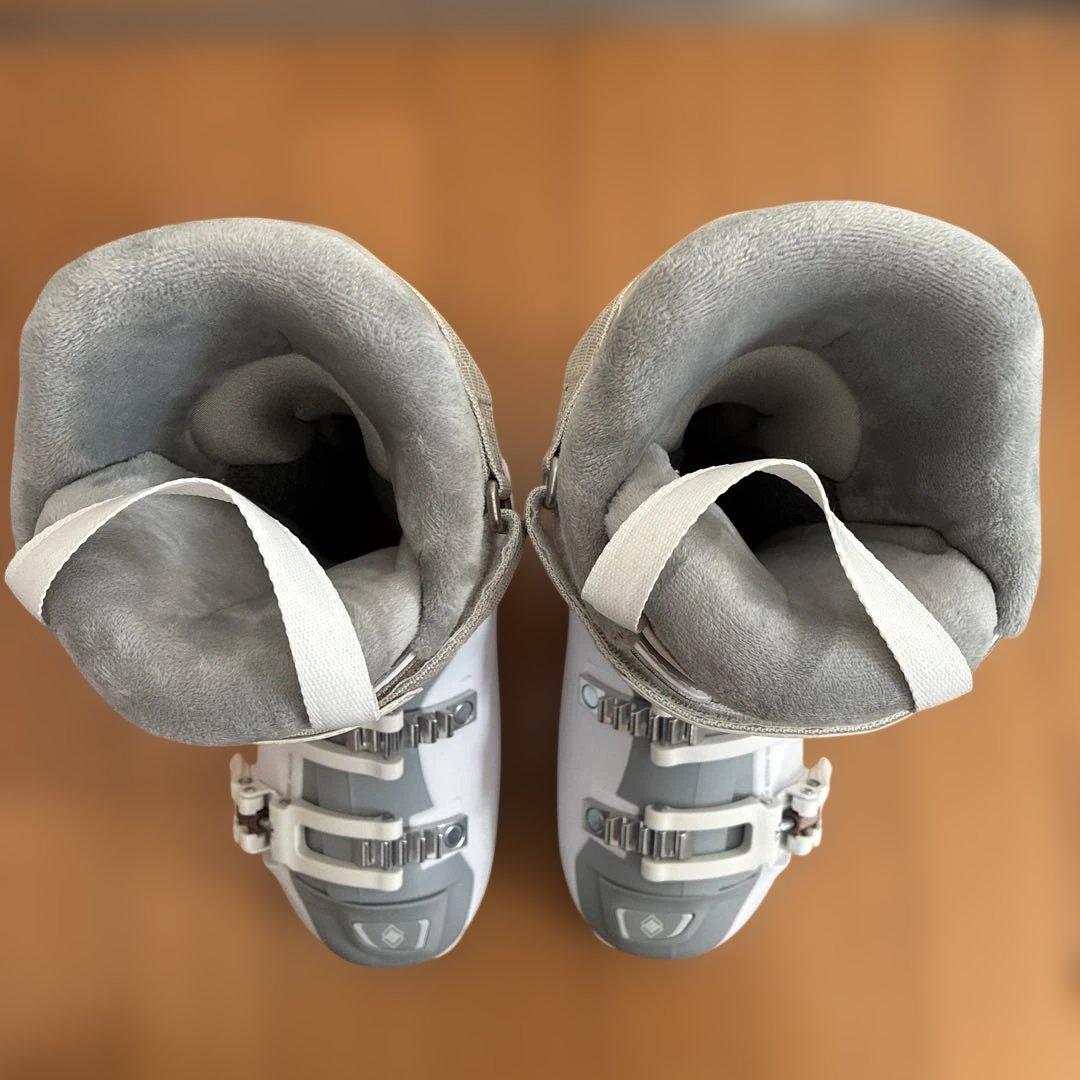 新品 シュトロイレ スキーブーツ STREULE GARNET 70 23cm