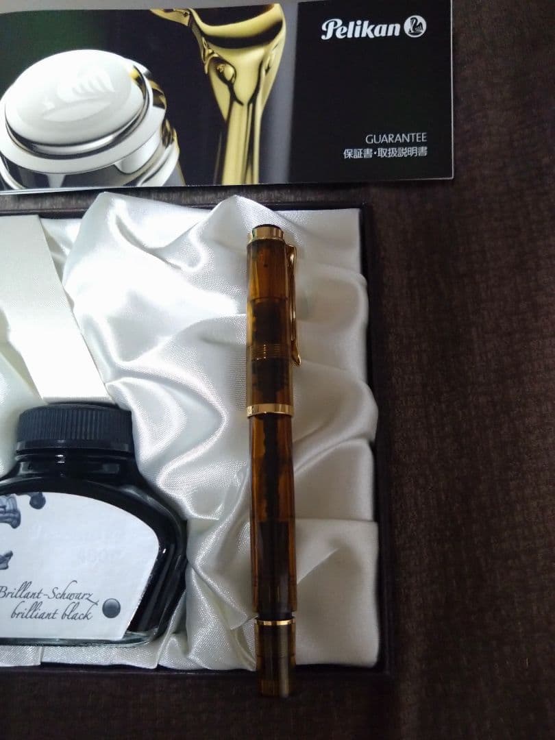 Pelikan 万年筆 M200コニャック　『Ｆ』インク瓶付き