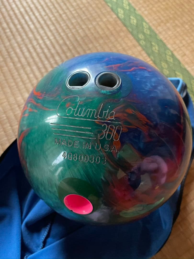 Columbia 300 ボウリングボール マルチカラー