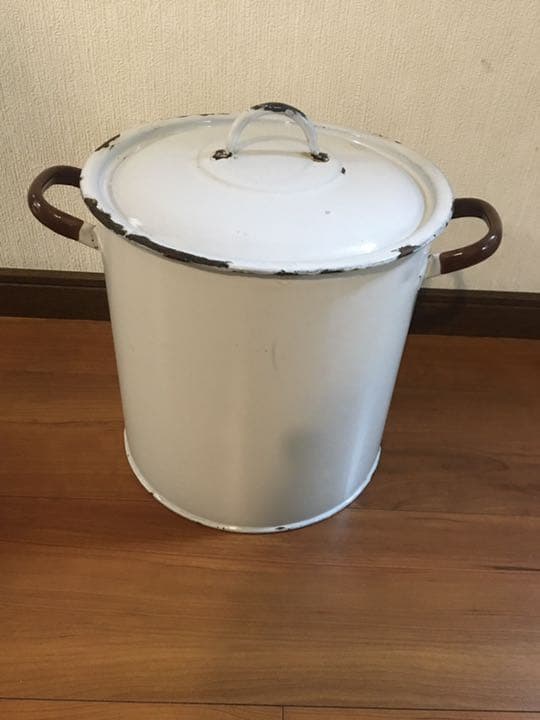 英国アンティーク　フラワー缶　ホウロウ　ブラウンロゴ