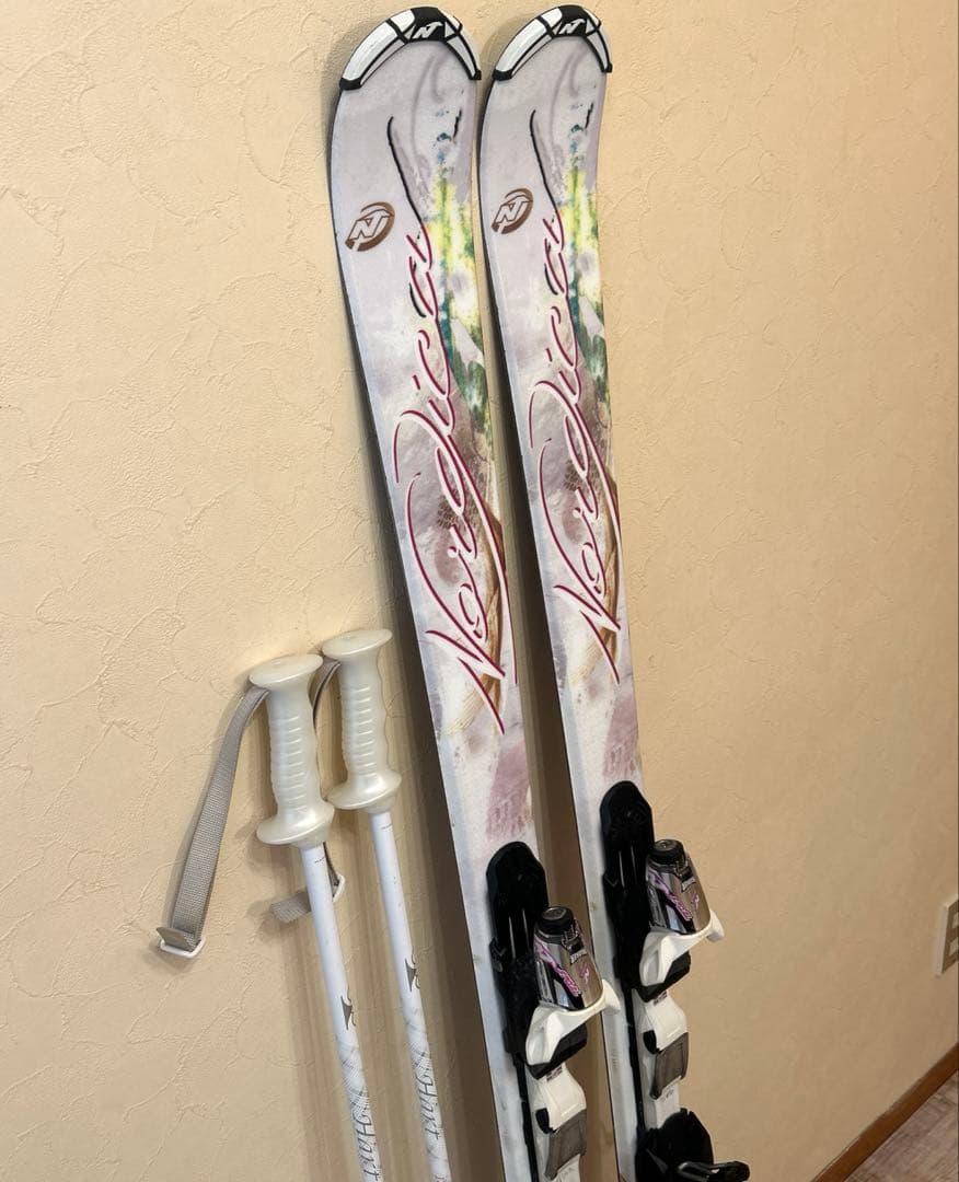 ◾️カービングスキーセット　板146㎝　ブーツ24㎝ 女性用　レディース用