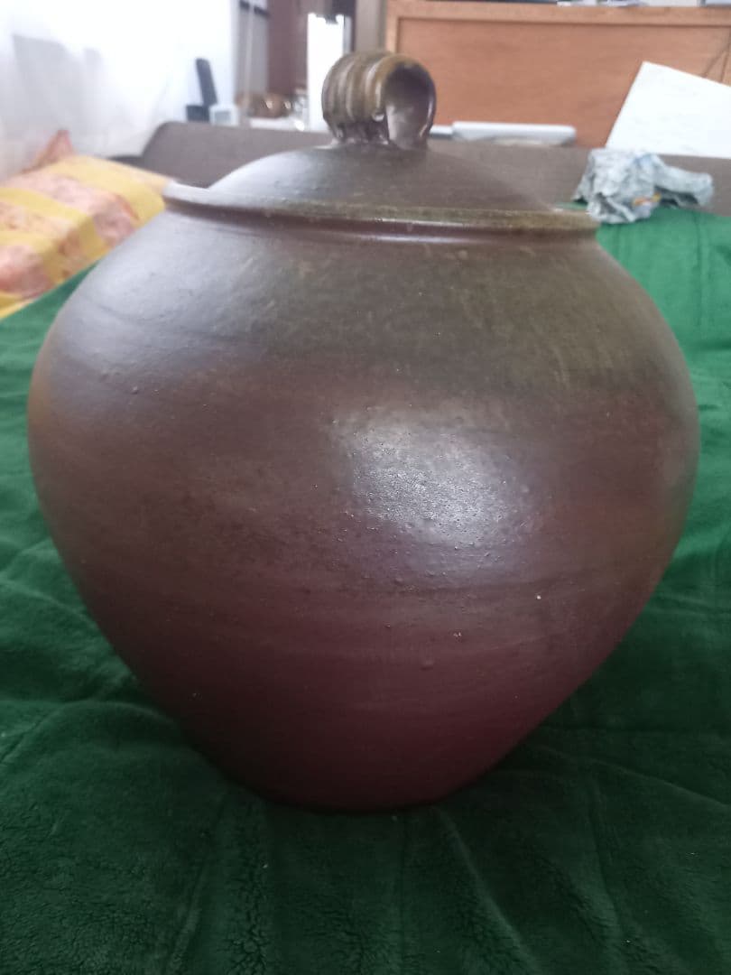 備前焼の壺　作者名有り！綺麗ですよ！