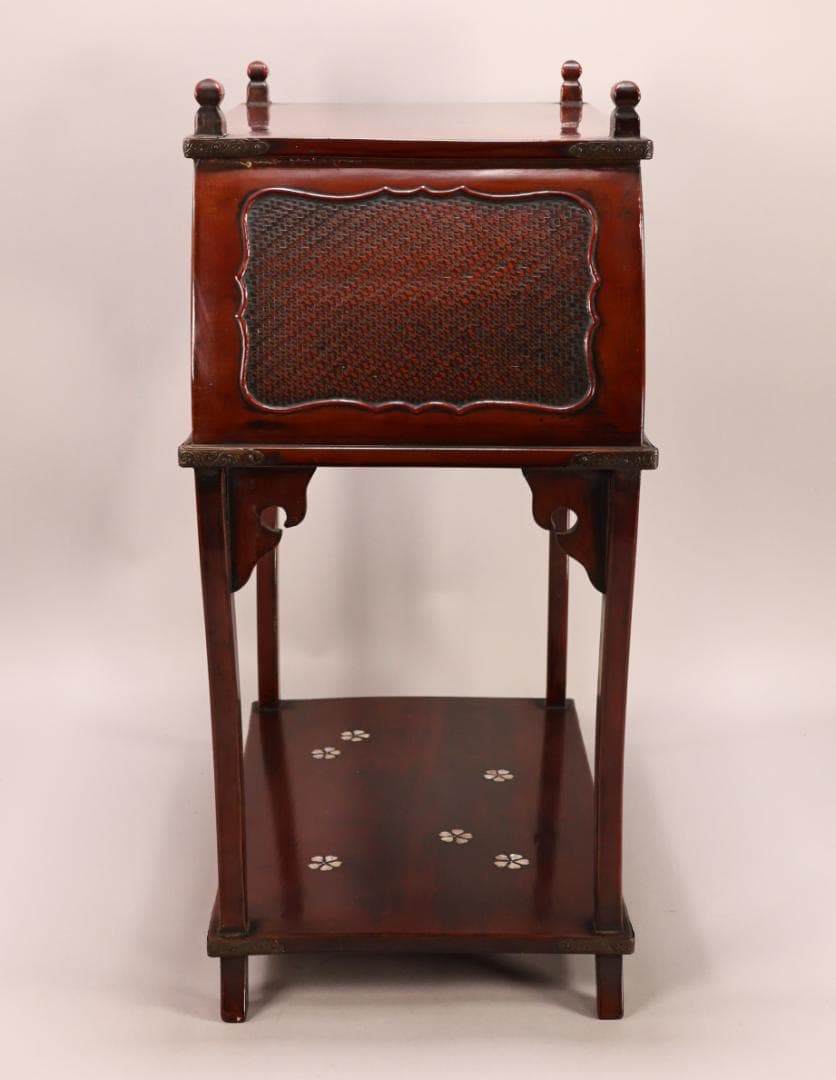 BK431　時代唐木　木製漆器　器局　螺鈿細工扉　雲意匠金具　煎茶道具