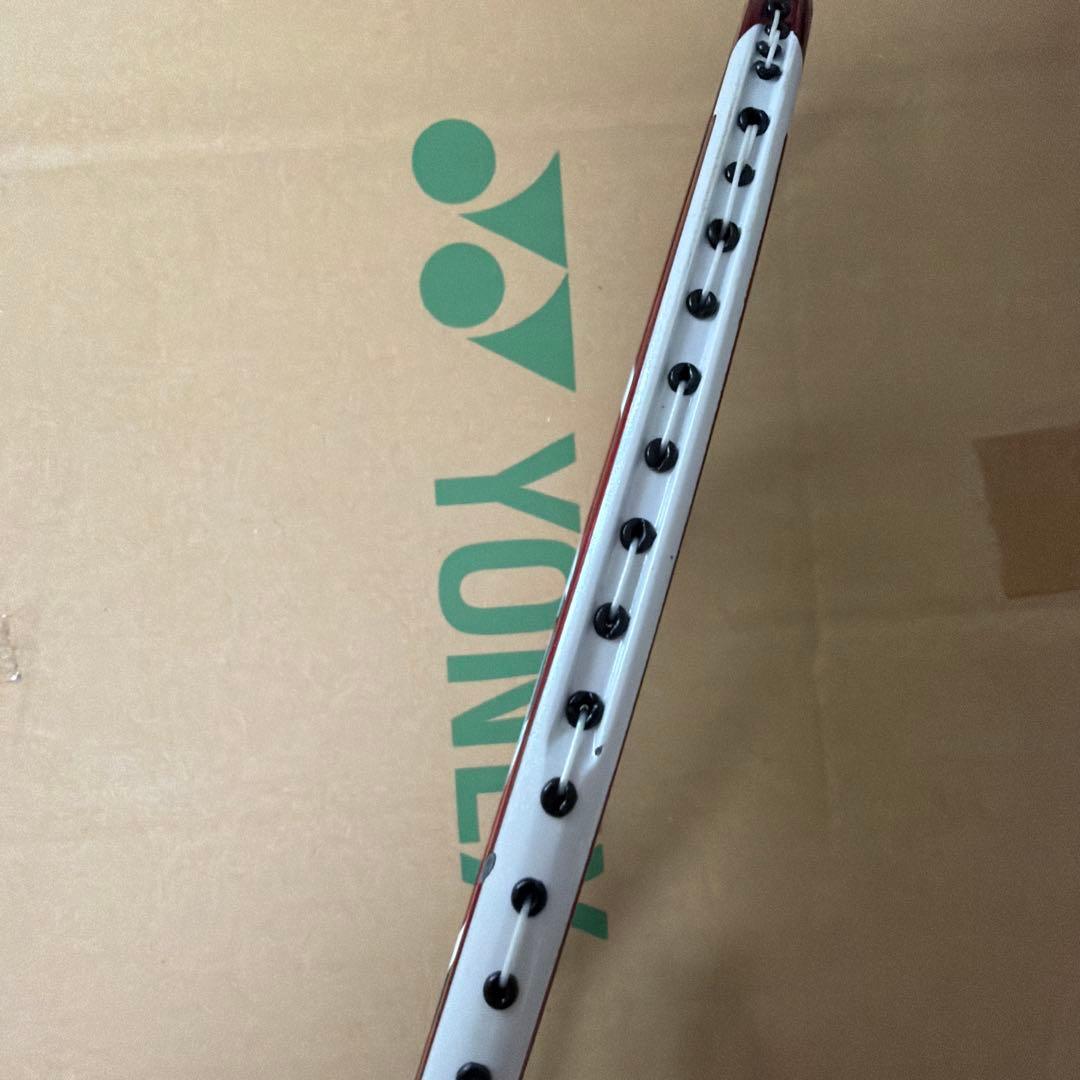 傷ありヨネックス ArcSaber 10 　アークセイバー　バドミントンラケット