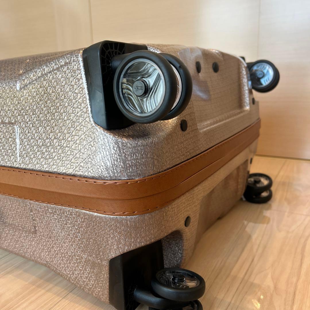 ハートマン　高級軽量スーツケース　7R ローズゴールドM