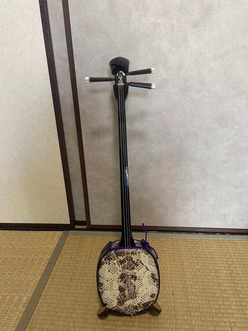 三線 本体 棹細めで弾きやすい一品