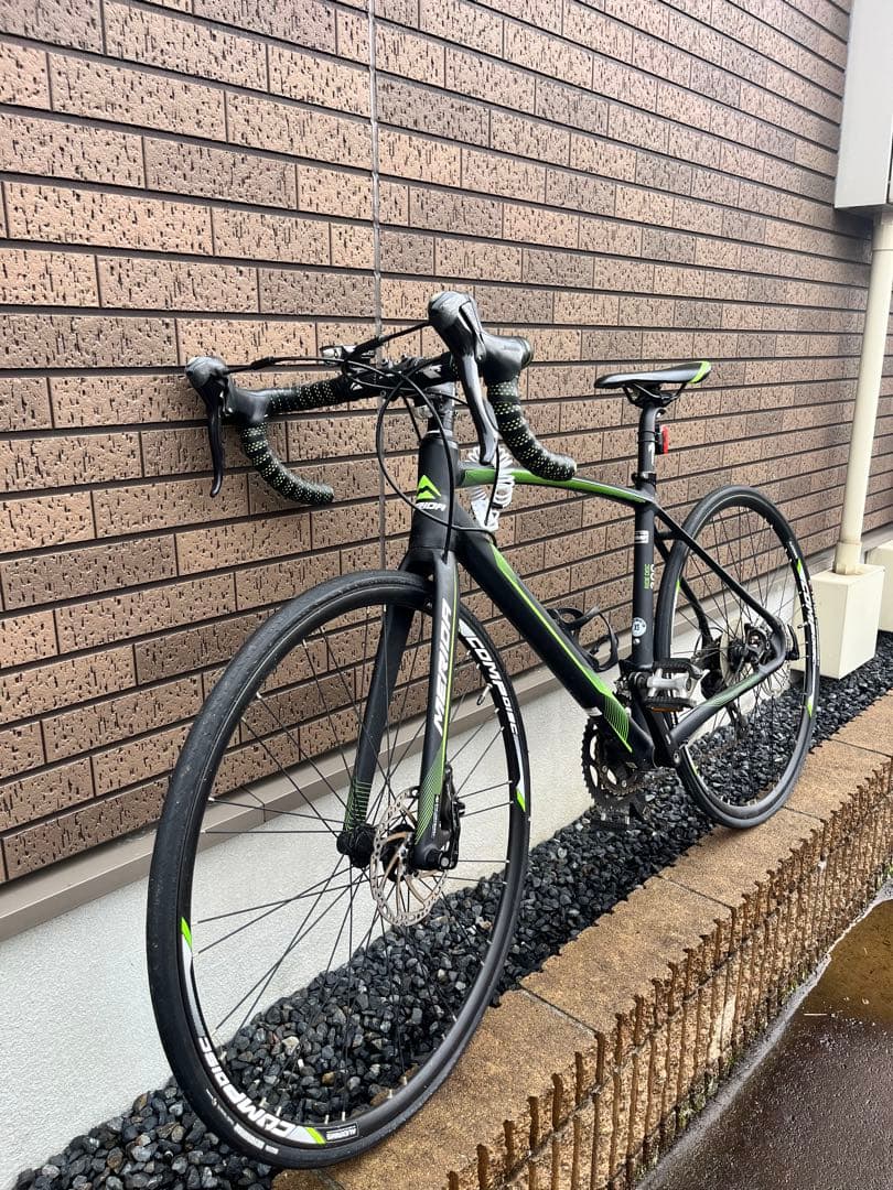 MERIDAロードバイク ブラック/グリーン 700C