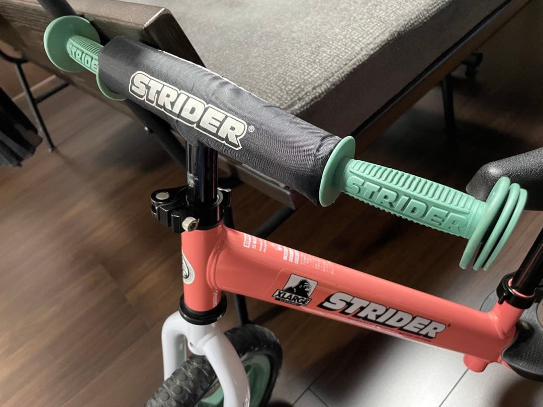 STRIDER × XLARGEコラボ ムラサキスポーツ限定カラー ストライダー