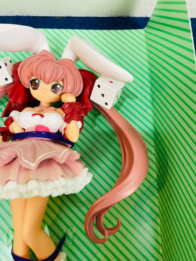 【新品・未使用】 デ・ジ・キャラット ラ・ビ・アン・ローズ　フィギュア　レトロ