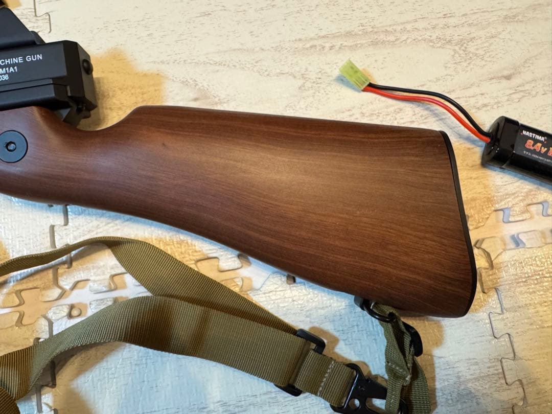 トンプソンM1A1 電動ガン(ケース+バッテリー+マガジン付き)