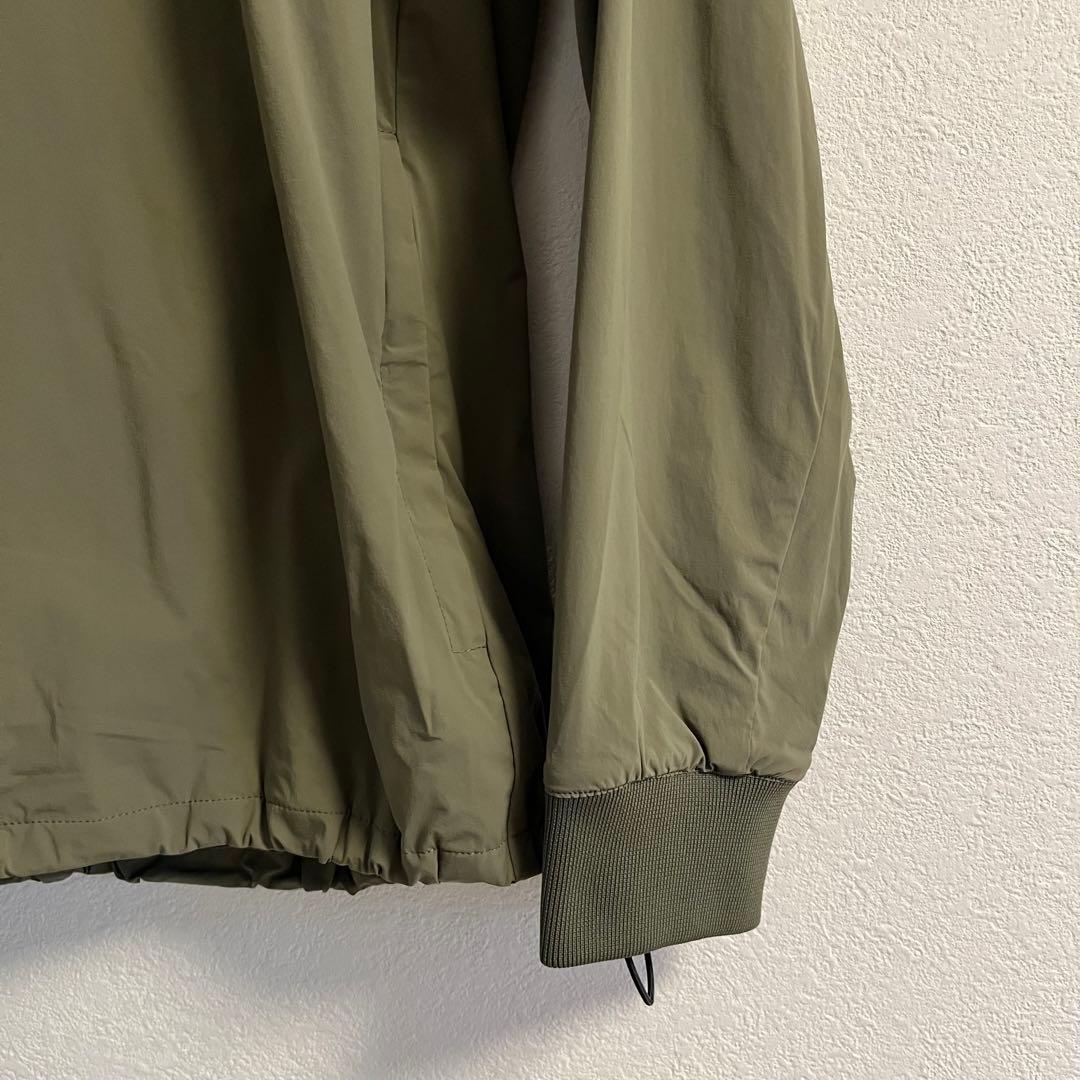 BRIEFING WIND HOODIEフード付きジャケット オリーブ　M