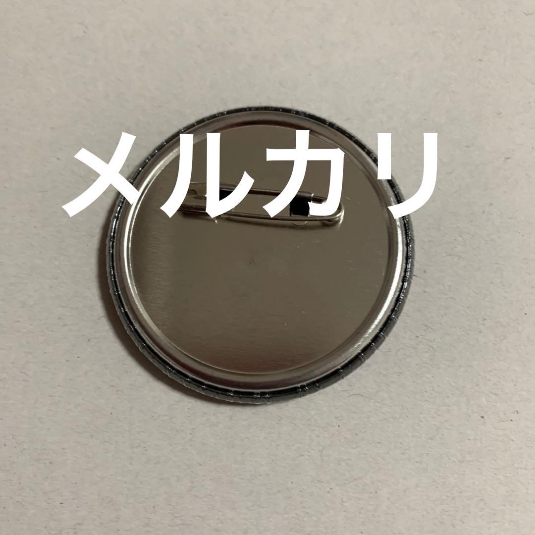 名探偵コナン　セット　カード、缶バッジ、チャーム、キーホルダー