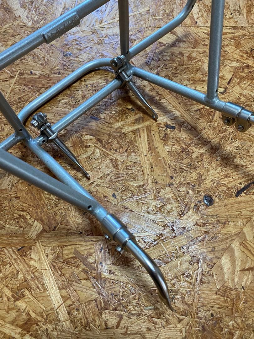 SURLY 24-PACK RACK シルバー