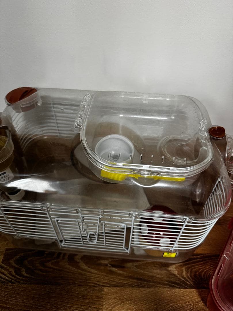 小動物用ケージ 赤 透明