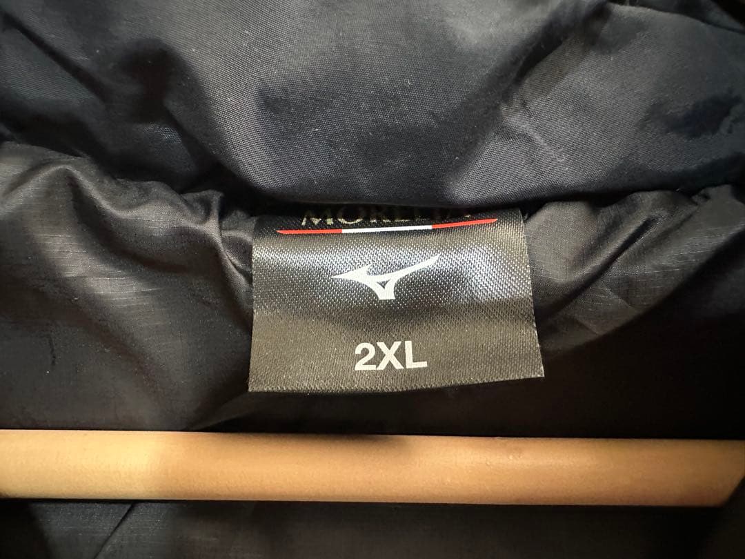 <新品未使用> MIZUNO サッカーウェア モレリア ダウン ハーフコート