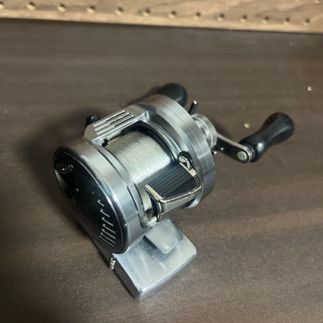 リール SHIMANO CALCUTTA CONQUEST DC200
