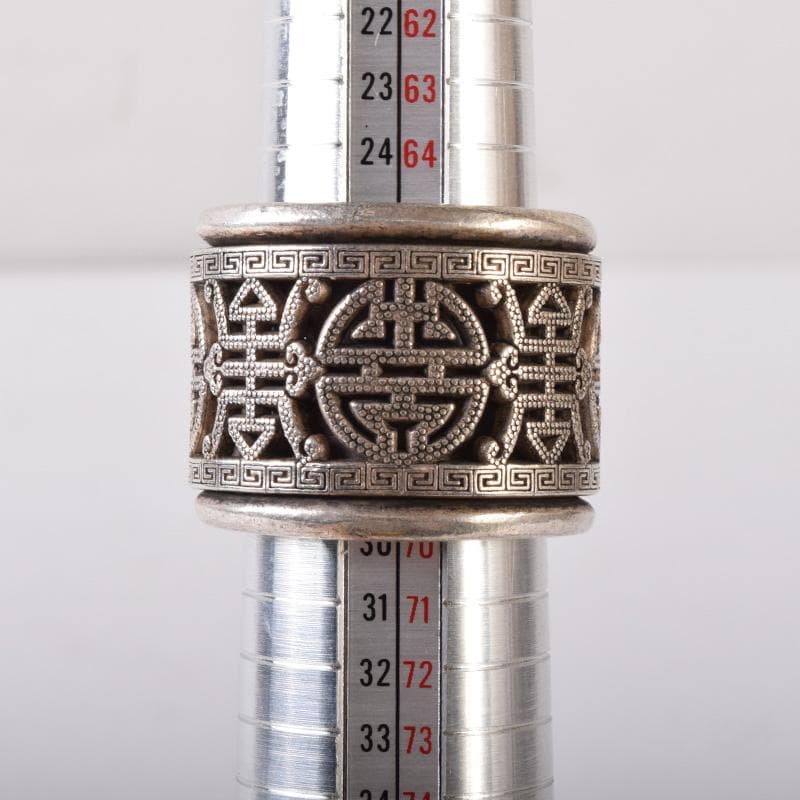 中国　光緒天宝足銀　板指　重さ約38g　N　7491E