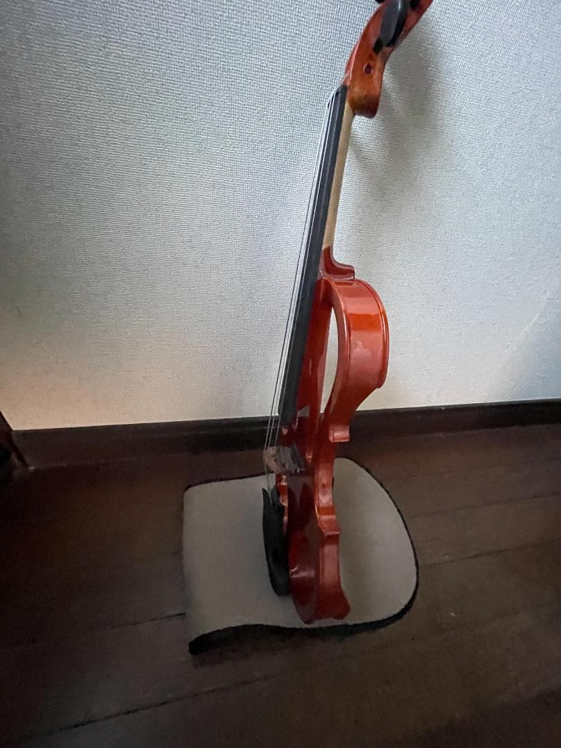 エレキバイオリン　４／４サイズ