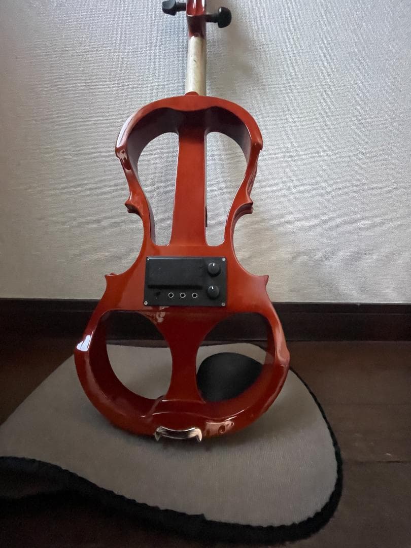 エレキバイオリン　４／４サイズ