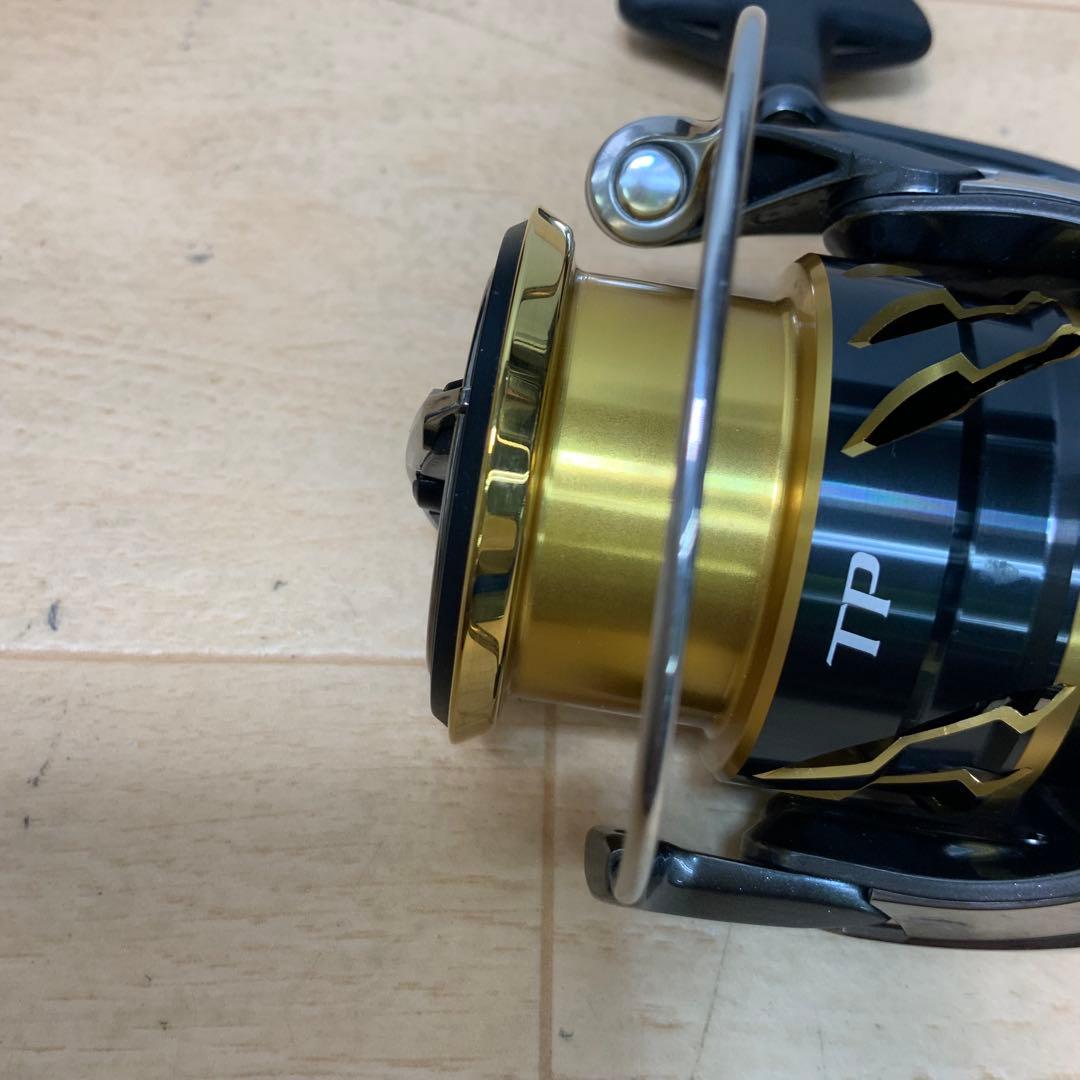 【Kartoon】 シマノ　20ツインパワー　3000MHG