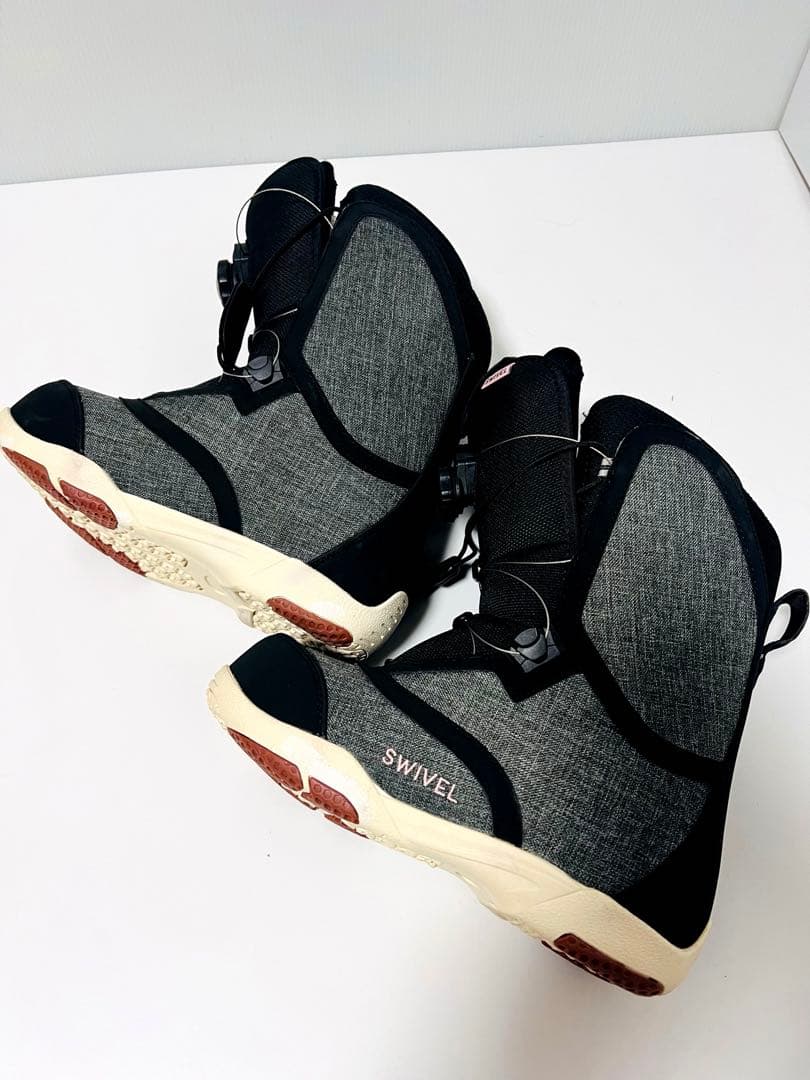 美品 SWIVEL スノーボードブーツ レディース 25.5cm ダイヤル式