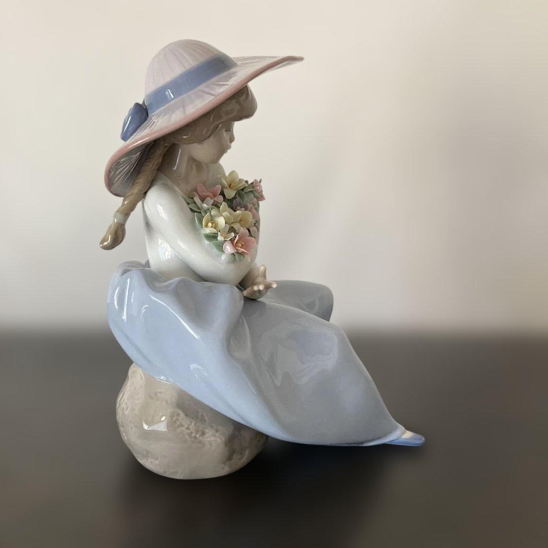 リヤドロ　LLADRO 花の香りにつつまれて　置物　オブジェ　磁器