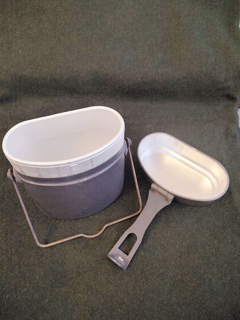 ビンテージ ドイツ民主共和国 NVA(国家人民軍) メスキット