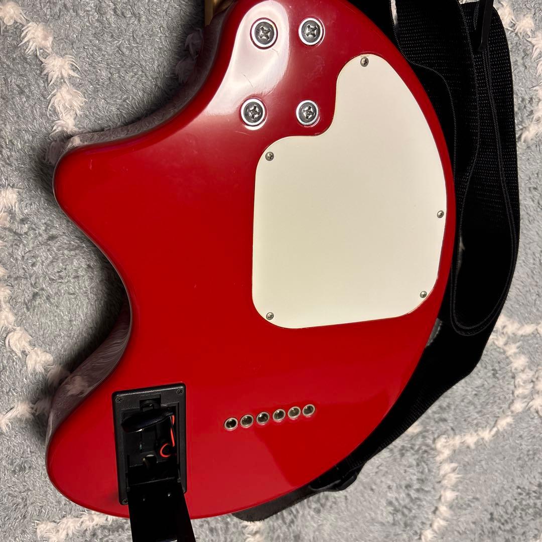 FERNANDES　フェルナンデス　ZO-3　レッド　コンパクト　アンプ内蔵