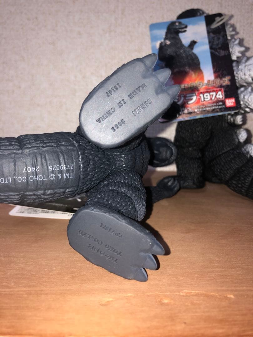 ゴジラ1974フィギュアセット★バンダイ製　ゴジラタグ付き