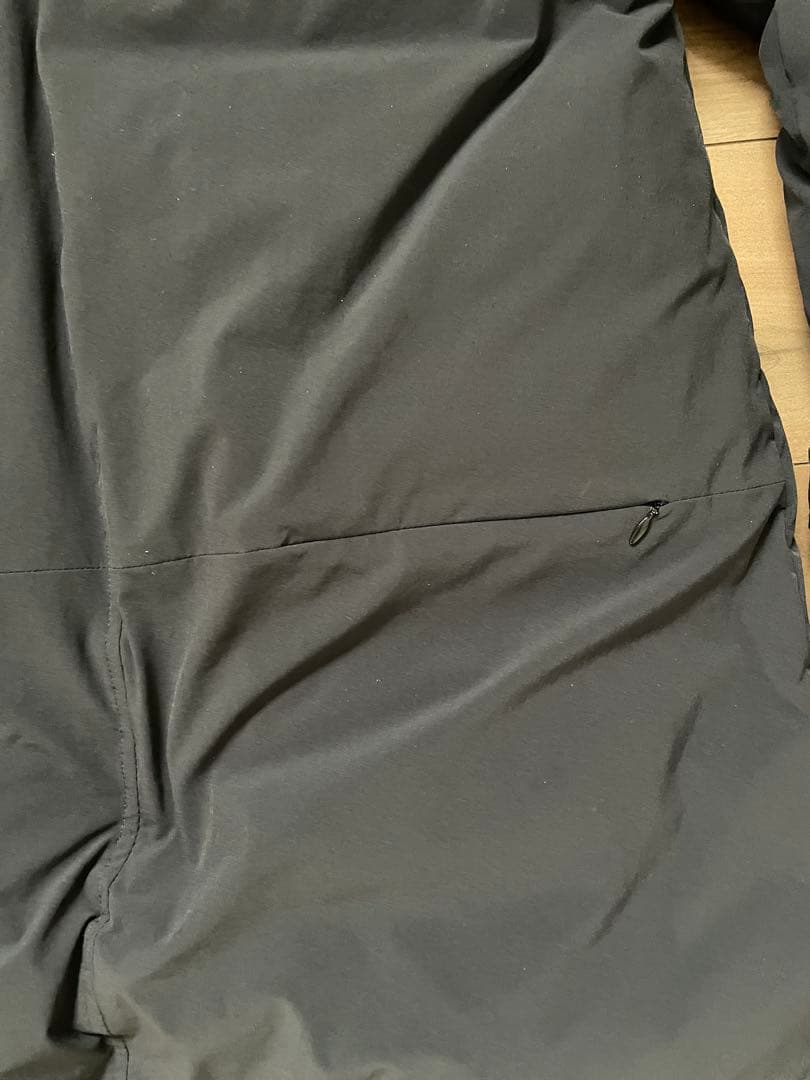 bassy　svolme NEUTRAL ACT ダウンジャケット