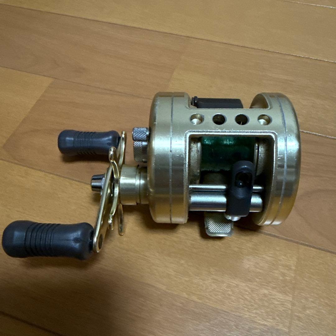 SHIMANO CALCUTTA 200XT ゴールドリール