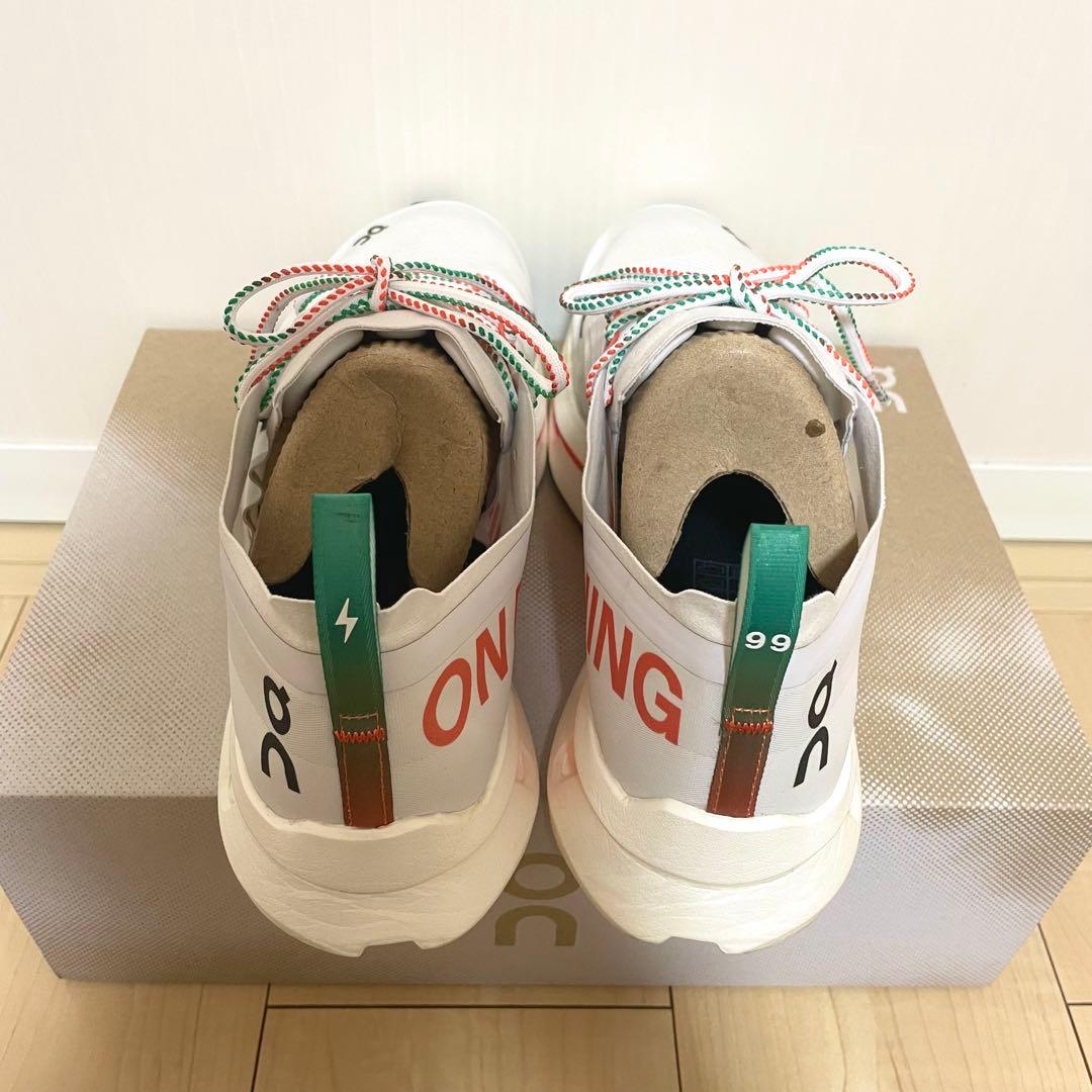 On ランニングシューズ Cloudboom Zone