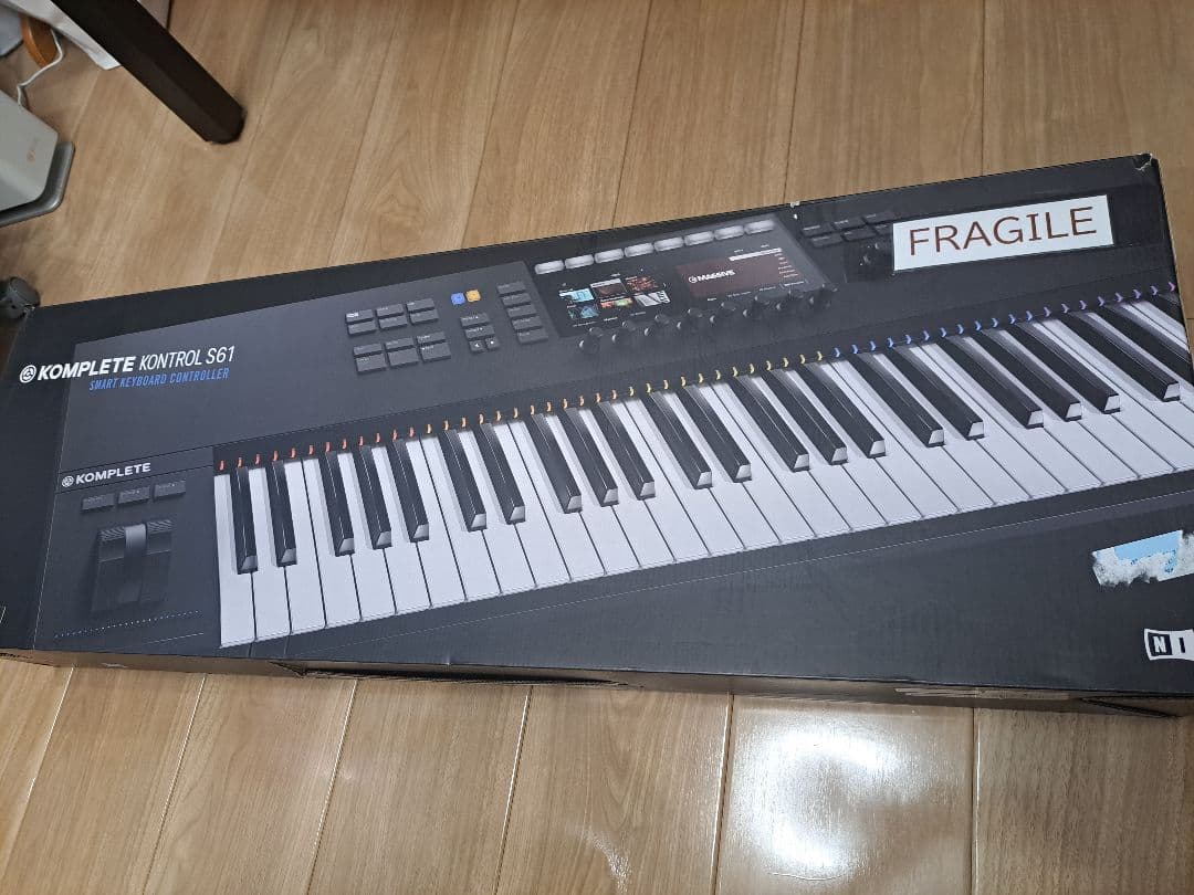 KOMPLETE KONTROL s61 mk2 midiキーボード
