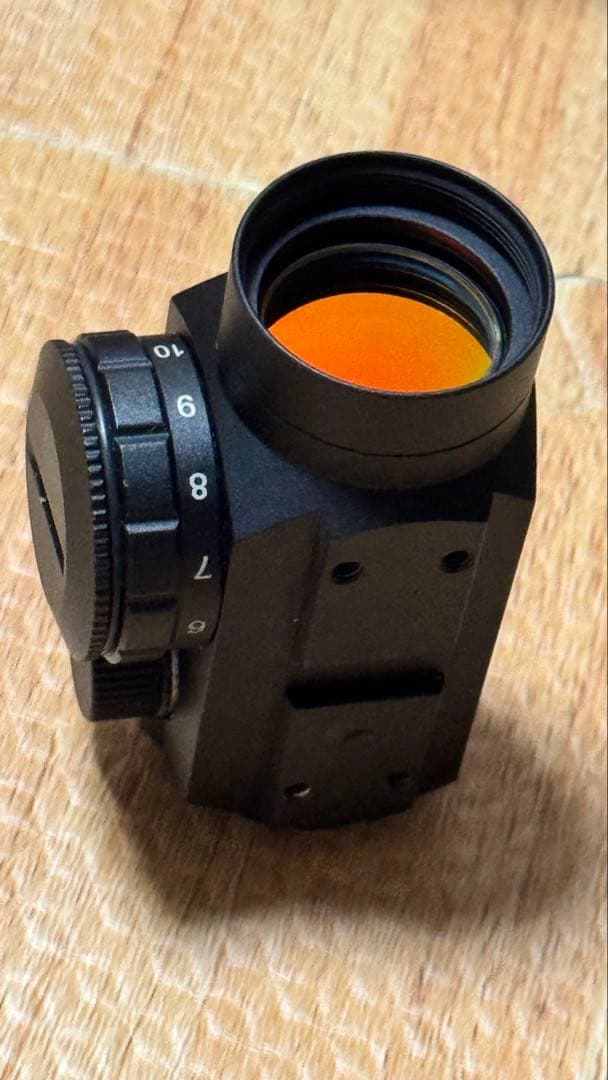 ノーベルアームズ　COMBAT T1 EVO ドットサイトです