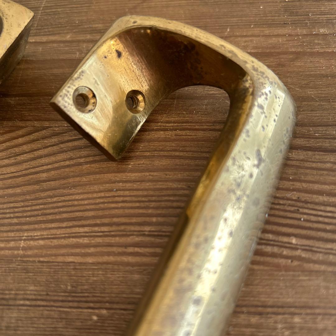 英国アンティーク　真鍮製ドアハンドル　2本ペア