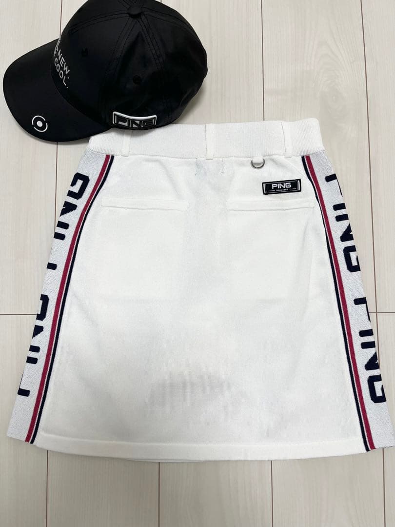 新品　タグ付き　トリコロールカラーのスカート　限定値下げしました