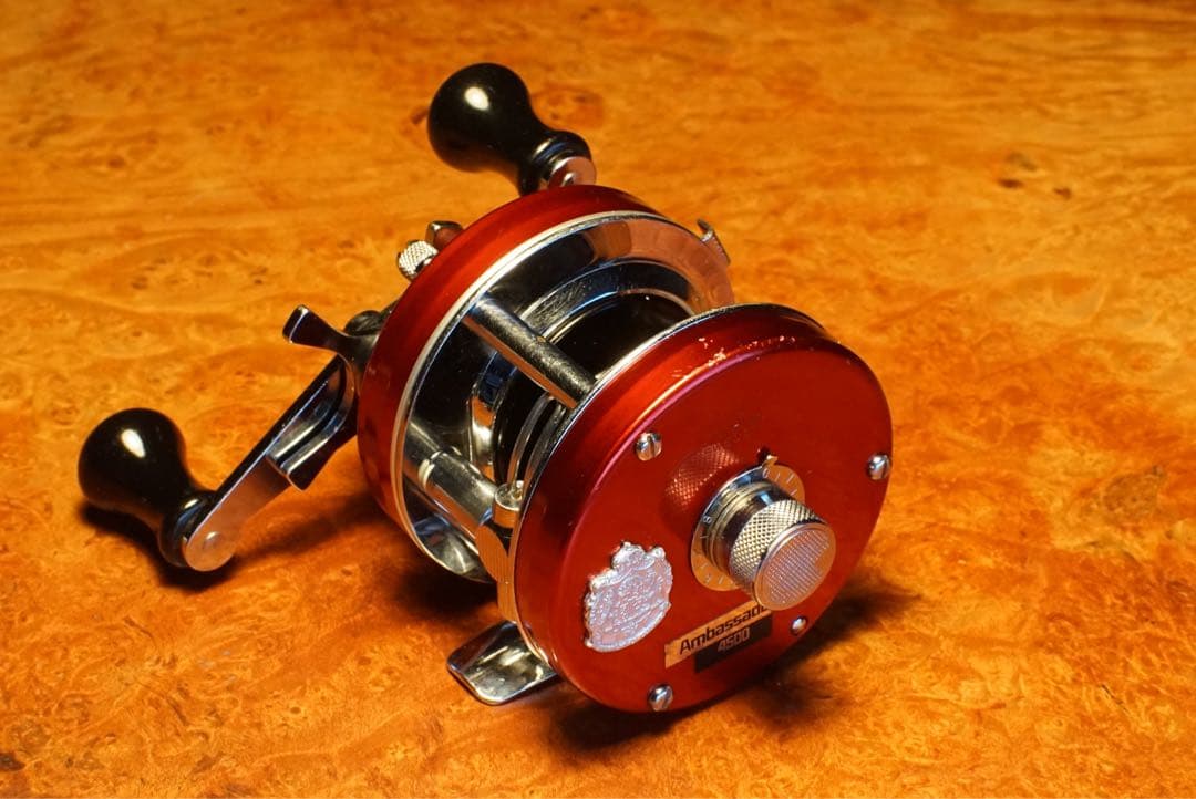 元箱付 ABU アンバサダー 4500 メンテ済 フレーム修正済 チェリーレッド