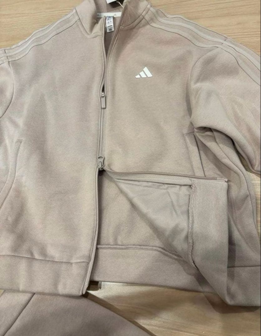 新品アディダスゴルフ セットアップ ジャケット＆スカート LLサイズくすみピンク