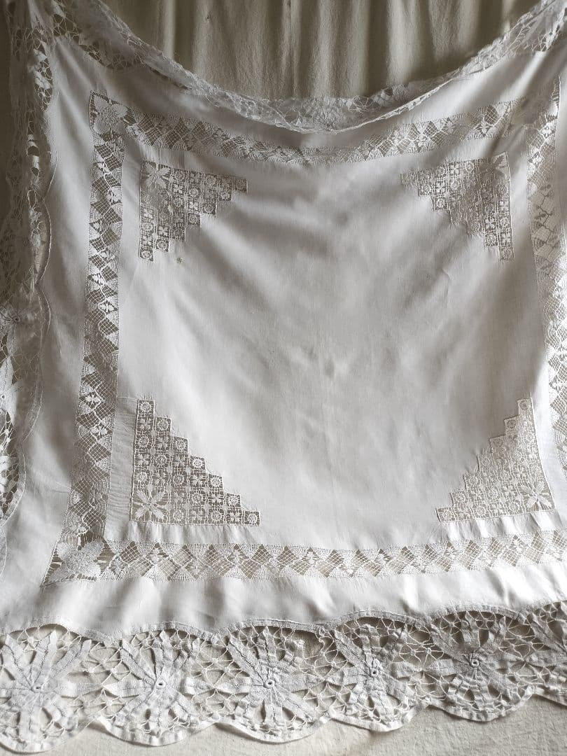 フランスアンティーク　ボビンレース　whiteテーブルクロス
