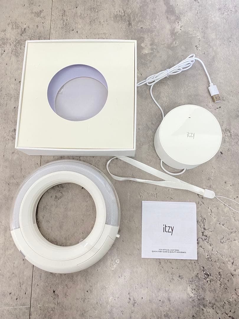 ＋itzy K-POP ペンライト 垂れ幕 ポストカード