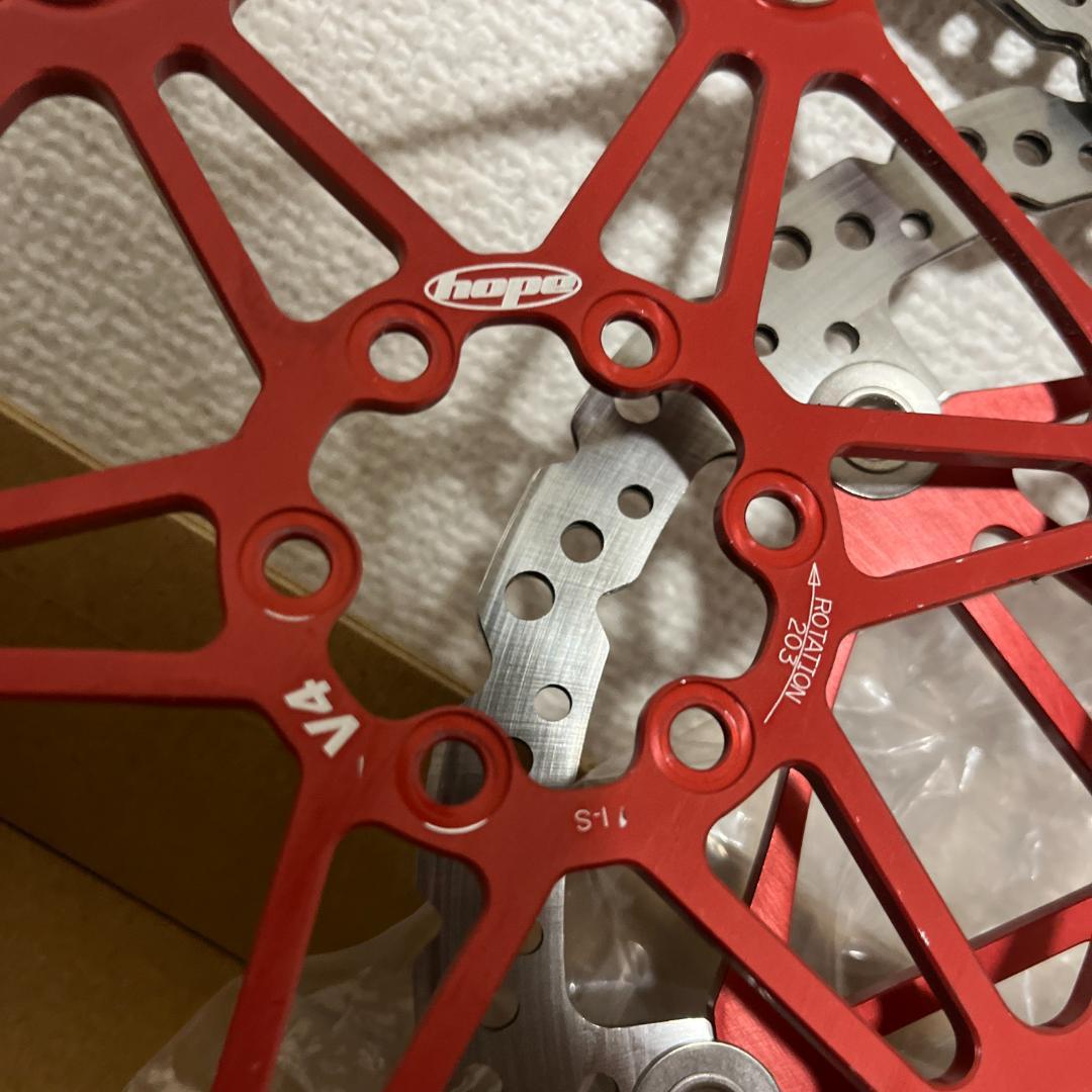 HOPE TECH3レバー、V4キャリパーセット