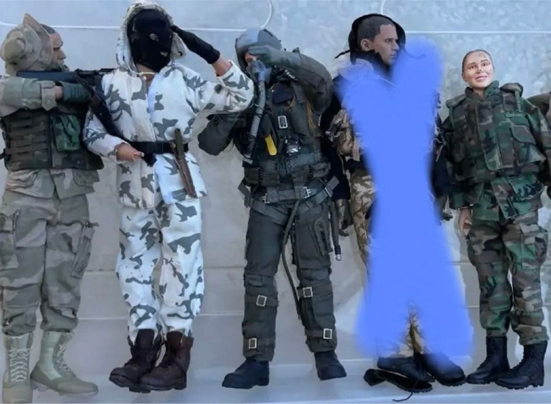 フィギアセット（4体）