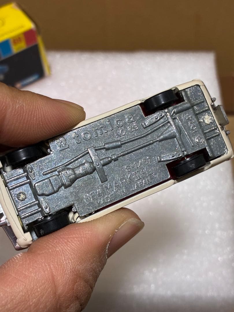 本日限定価格！トミカ　黒箱　ミニカー　4台セット